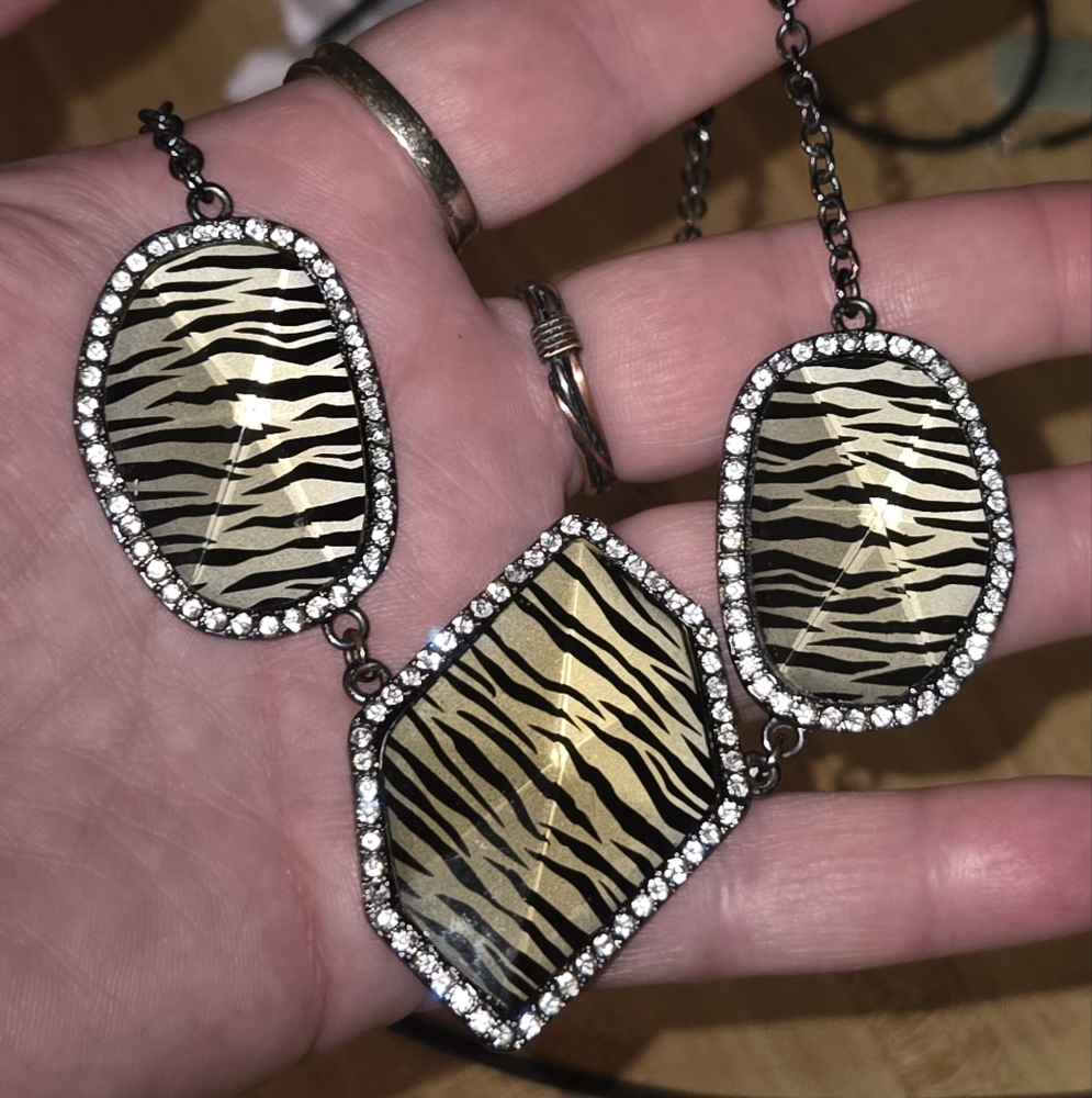 Zebra Pattern Necklace with Rhinestones